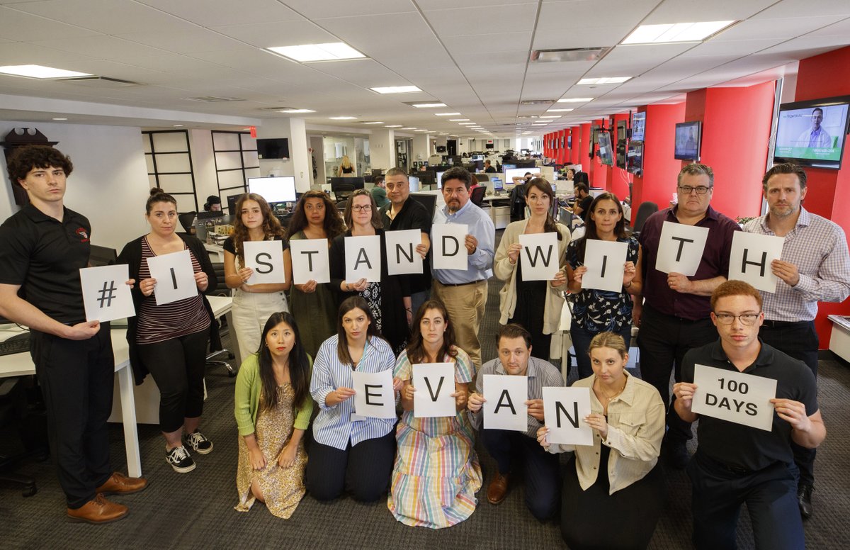 nypost's tweet photo. We stand with the WSJ — it’s time for Russia to free Evan Gershkovich, who has been in captivity for 100 days https://t.co/KmvYBDCw79 #IStandWithEvan https://t.co/97oaKdiAfc