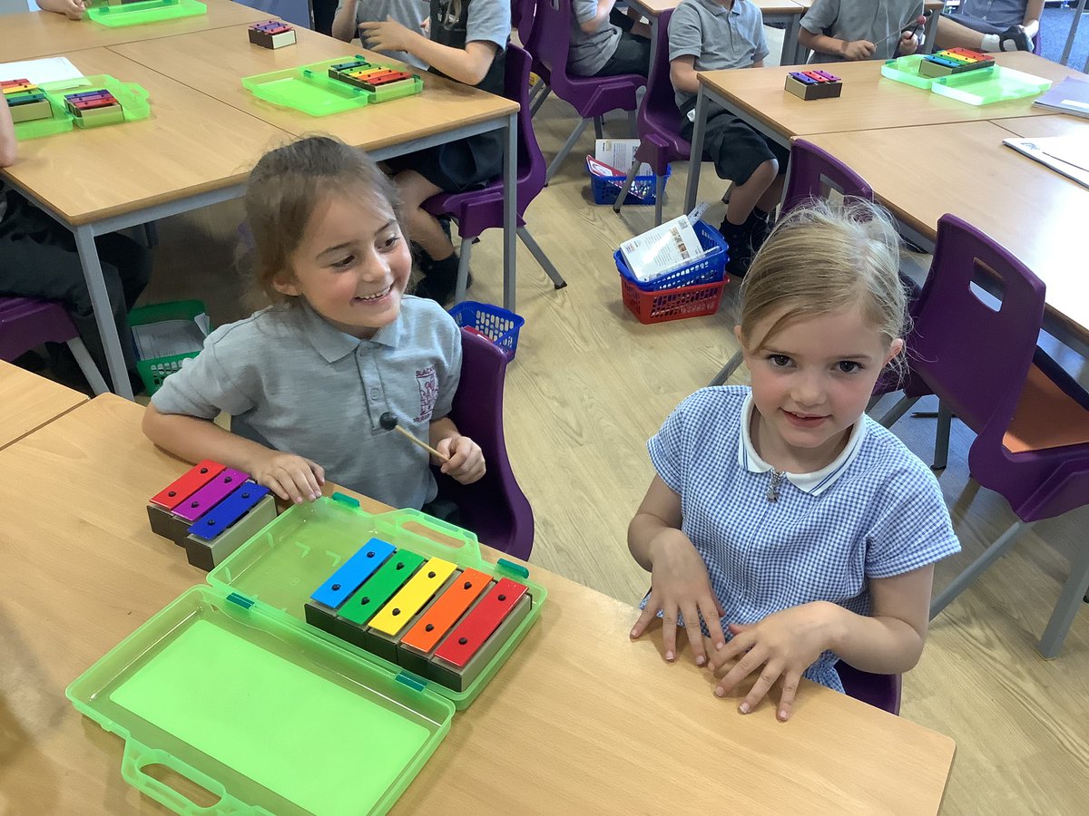VanGogh_BPS's tweet photo. We love using the chime bars with Mrs Caswell in music.  @BlackrodPSch https://t.co/IdVwh97PYA