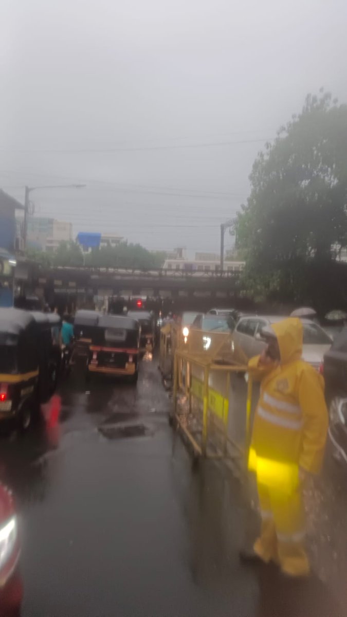 <a href="/AbdulkaderMB/">AbdulKader عبدالقادر</a> <a href="/nnatuTOI/">Nitasha Natu</a> <a href="/SawantAnagha/">Anagha Sawant</a> <a href="/mumbaitraffic/">Mumbai Traffic</a> <a href="/vlpresidents/">Vile Parle Residents</a> <a href="/SPMgrp/">SurakshitParleMvmnt</a> @vishalkmumbai <a href="/filmykiida/">Dr. Urvi Parikh</a> <a href="/ua_shirin/">Shirin Udhas Aggarwal</a> <a href="/manishsanghvi/">Manish | मनीष 🇮🇳</a> <a href="/chetanshahrare/">Chetan Shah - ચેતન શાહ 🇮🇳</a> <a href="/G10Bud/">Jiten Budhdeo</a> <a href="/KHUSHRAV80/">Just an Aam Aadmi</a> <a href="/MohnaazS/">Mohnaaz S Shaikh.</a> <a href="/zoru75/">Zoru Bhathena</a> <a href="/TimminsPriyanka/">Priyanka Timmins</a> <a href="/DrHarish139/">Harish Shetty :</a> <a href="/Mumbaikhabar9/">MUMBAI NEWS</a> <a href="/mid_waytimes/">midwaytimes</a> <a href="/mashrujeet/">Jeet Mashru</a> <a href="/_iampratip/">Pratip Acharya</a> <a href="/ChandivaliCCWA/">Chandivali Citizens Welfare Association (CCWA)</a> <a href="/mulund_info/">मुलुंड info</a> Andheri subway open for traffic

#mumbairains
#andheri
#Mumbai 
#mumbaitraffic 
<a href="/mumbaitraffic/">Mumbai Traffic</a>
<a href="/manthanmTOI/">Manthan K Mehta</a>