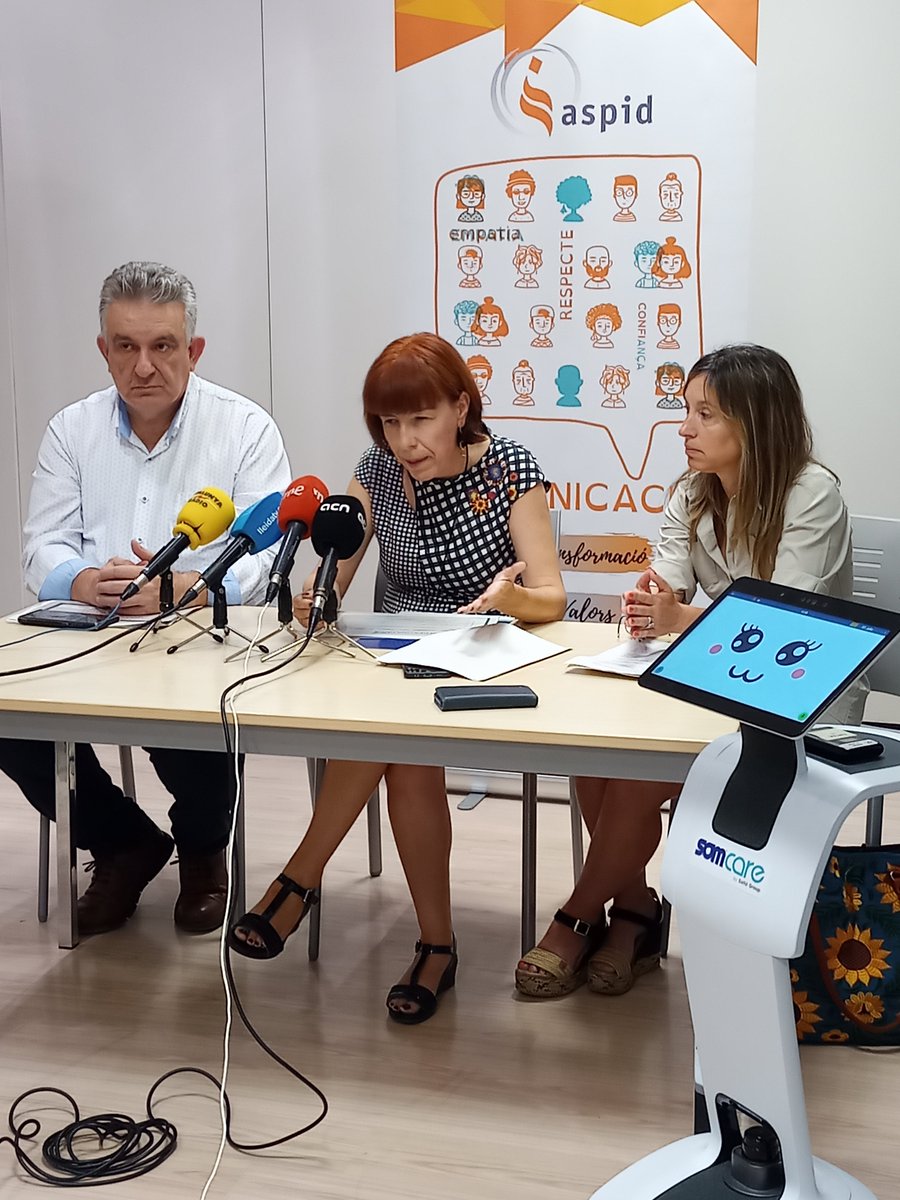 aspidlleida's tweet photo. Iniciem nou projecte pilot on disposem les noves tecnologies al servei de les #persones amb #discapacitat per a més #autonomia #vidacomunitat #desinstitucionalització   Amb el suport @dsocialscat #nextgenerationeu @GrupoSalto @GrupMifas  Més info: https://t.co/SBZR9LpMOl https://t.co/ph66f10CJH