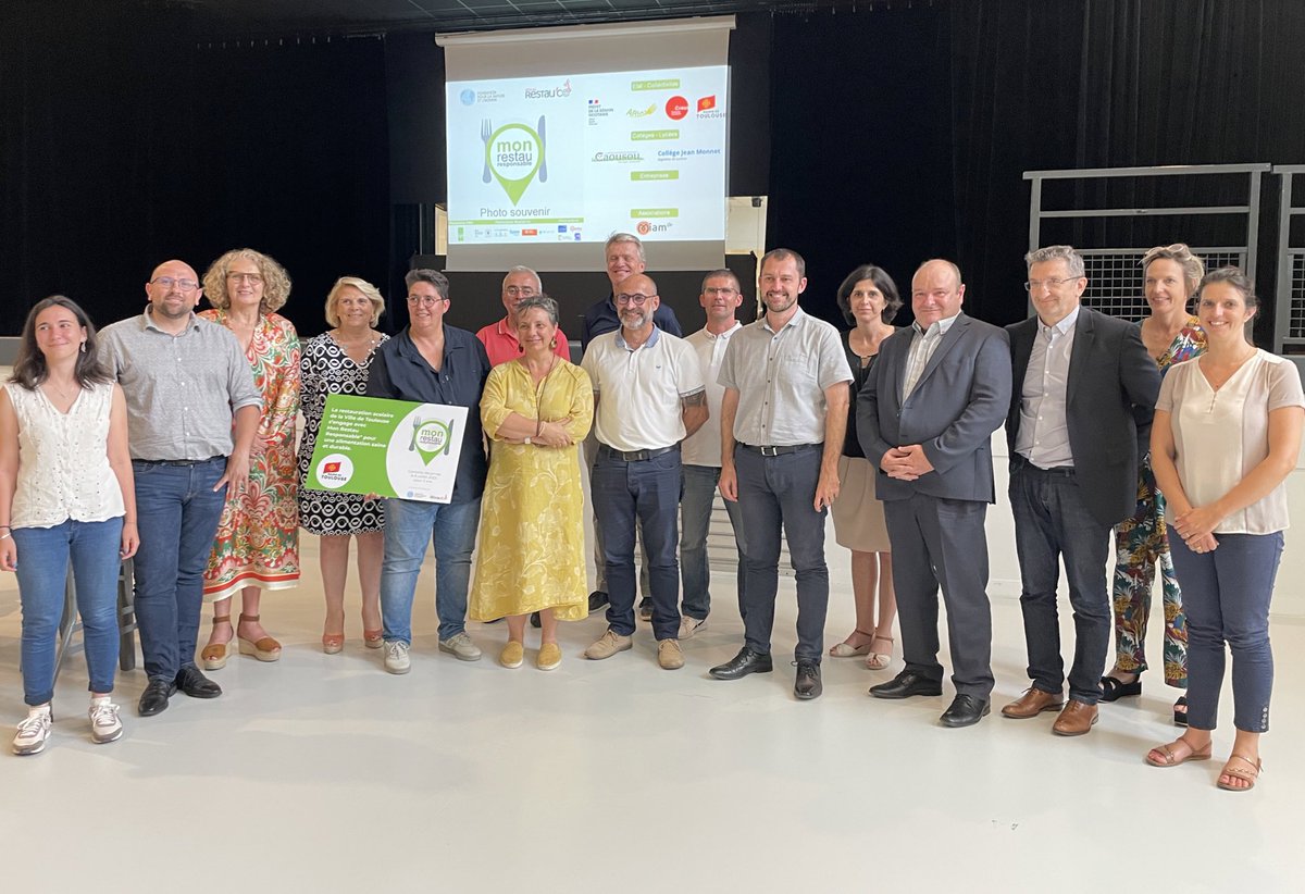 MCecile_ROLLIN's tweet photo. Une belle séance territoriale #MonRestauResponsable hier à @Toulouse pour créer du lien entre les restaurations collectives et les filières du territoire. @JJBolzan @FlorentGuhl @Interbev_Oc @cniel @Interfel @FILEG_Occitanie @croustoulouse @APIRecrute @FondationNH @RESTAU_CO https://t.co/lhMYuYrFA6