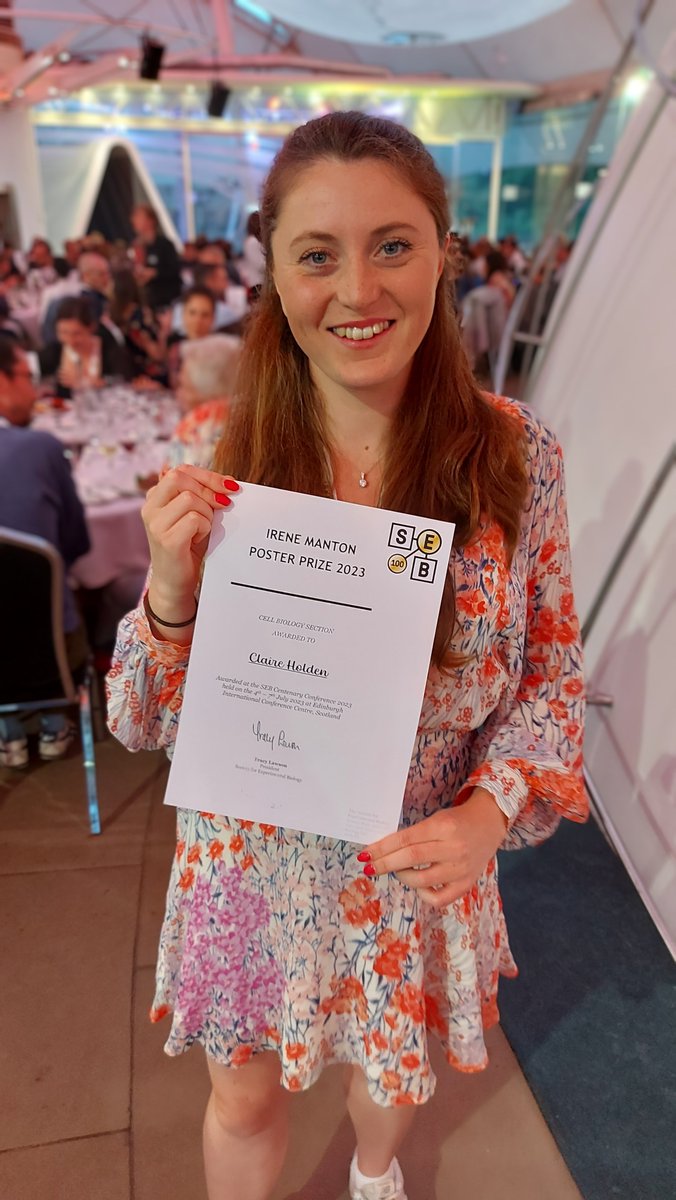 Really happy to be awarded the Irene Manton Poster Prize at the @SEBiology Centenary Conference for presenting my PhD for the last time before my @LancsUniLEC graduation this month! 🎓

#WomanInSTEM