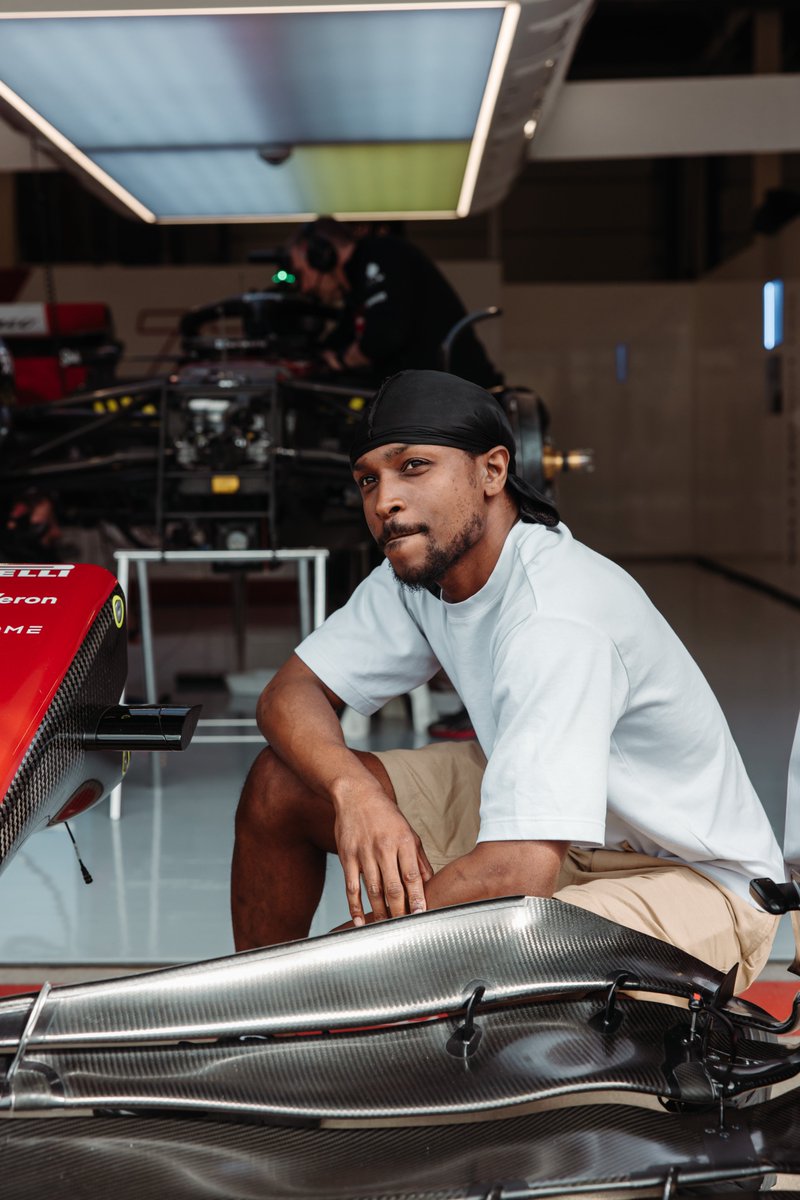 audif1_'s tweet photo. Thanks for stopping by, @Skepta and @JmeBBK! 👋

#BritishGP #F1 | @pumamotorsport https://t.co/TUURm3Qybh