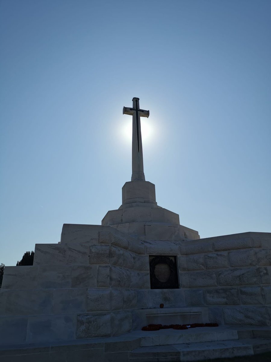 BSBDbattlefield's tweet photo. This morning we visited Tyne Cot, the largest Commonwealth War Cemetery. https://t.co/67UOUObX5C