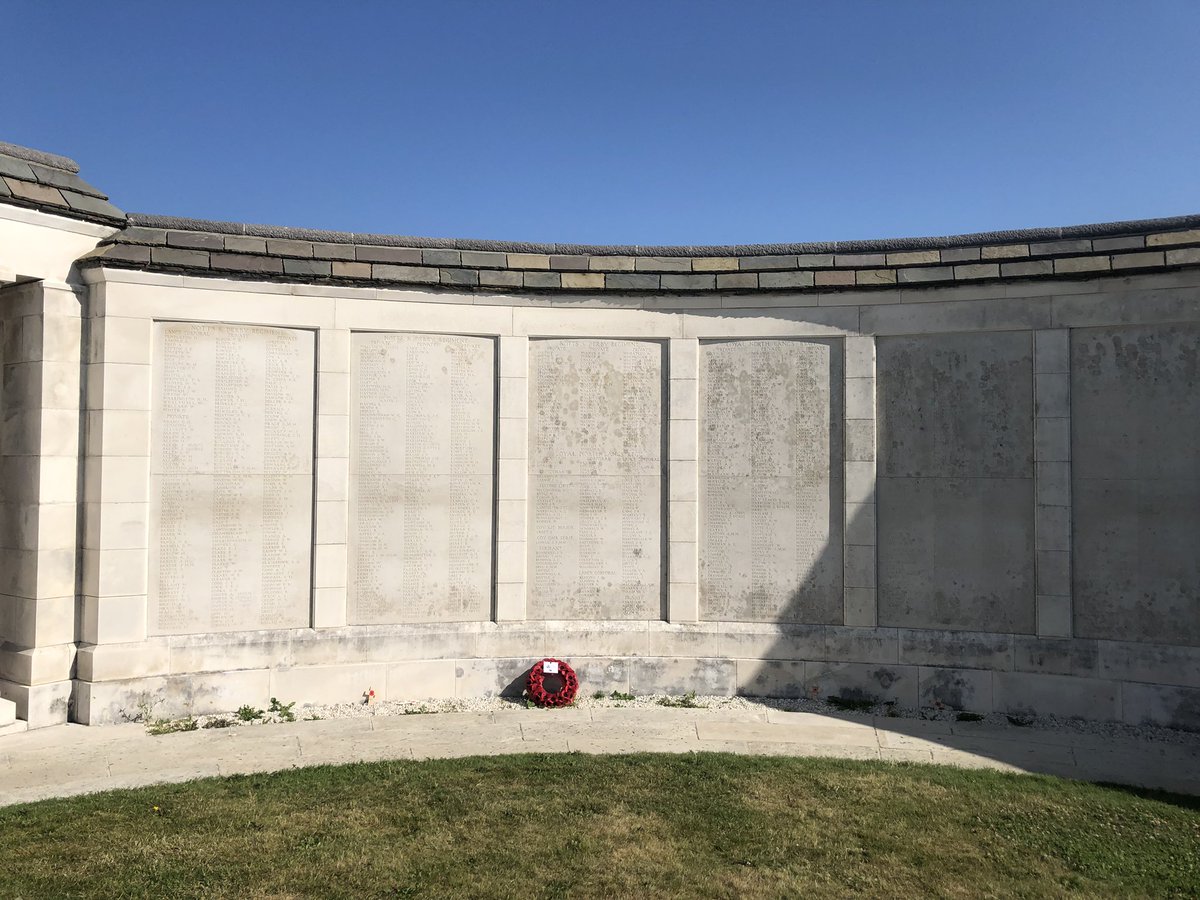 BSBDbattlefield's tweet photo. Harry laid a wreath at Tyne Cot to commemorate Lieutenant Fred George Carrie, an Old Boy who was killed in action on 26th October 1917, aged only 20. https://t.co/mCbA44Fs85