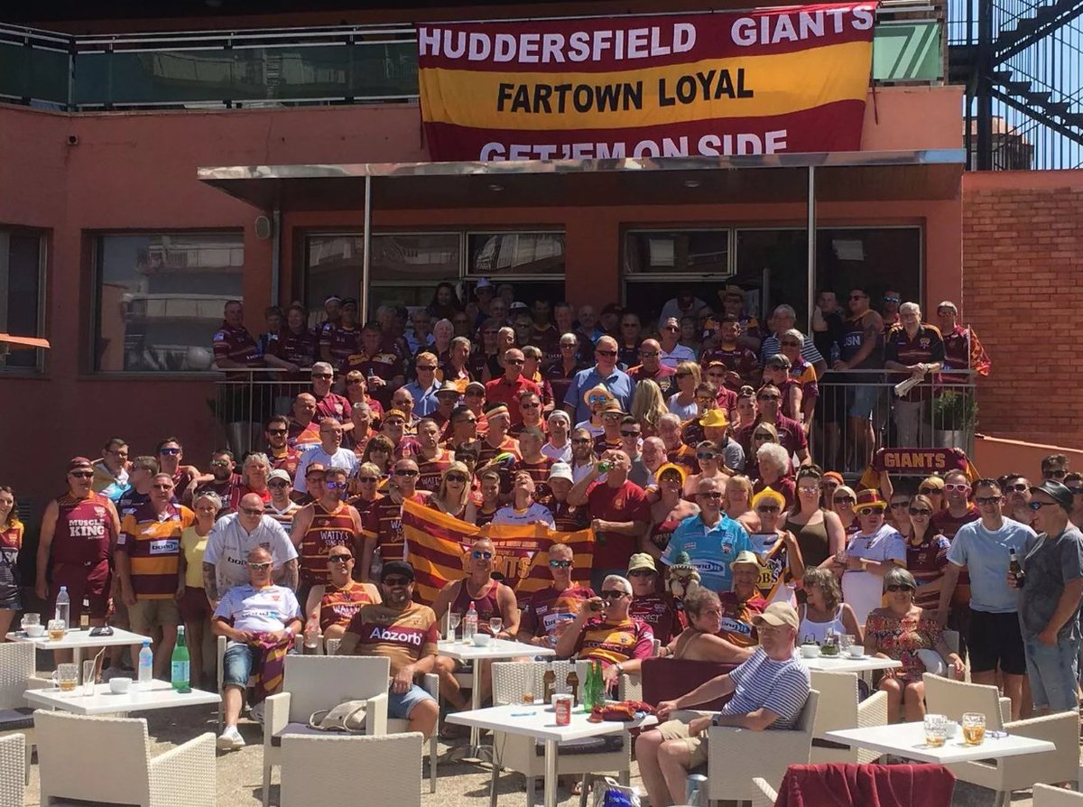 Giantsrl's tweet photo. #CowbellArmyOnTour 🐮🔔

📸 We want to see your photos of you out and about in Perpignan!

We'll share some of our favourites. 💪 https://t.co/wLGXtxyxvr