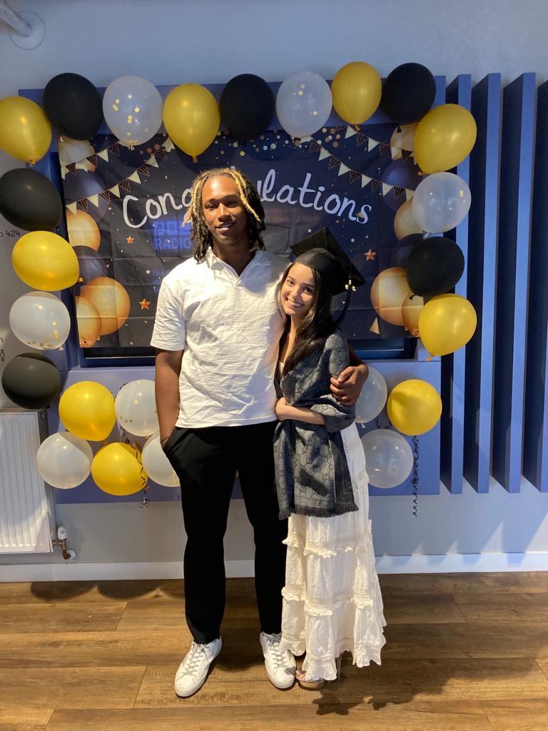 Congratulations are in order at The Combworks 🤗🥳

Well done to all of our students who graduated this week 

Thanks for being a part of the aparto family - best of luck in your career journey 👏

#apartofyourstory #apartofthecombworks #studentliving