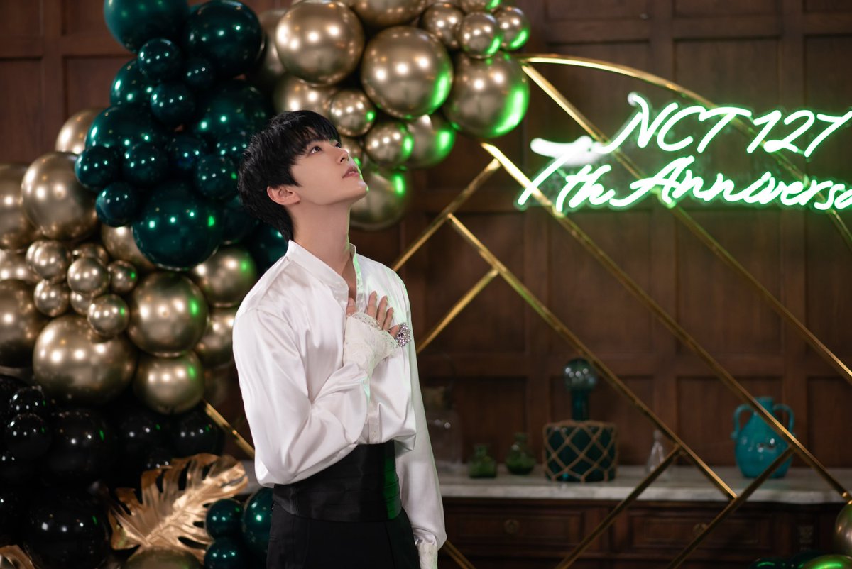 NCTsmtown_127's tweet photo. ✨NCT 127 7th Anniversary content✨

 【아홉 명의 왕자들과 평생을 약속했다】 Behind photos 

➫ Today 9PM KST

#7월7일우리칠7주년
#아홉명의왕자들과평생을약속했다 
#NCT127 #NCT https://t.co/WGNCSF2Cjt