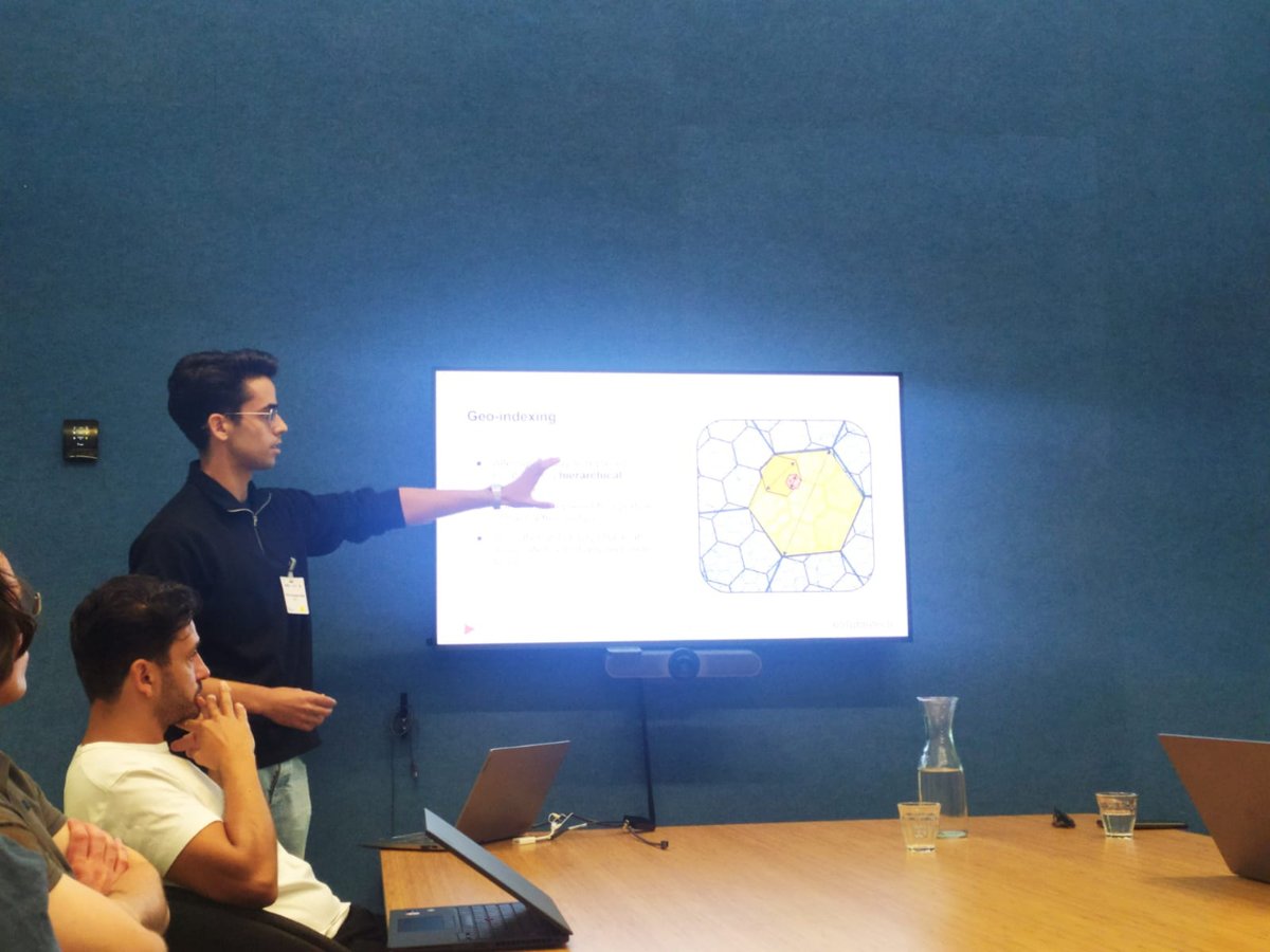 Gradiant's tweet photo. 😀En nuestro equipo hay gente muy 🔝 como Javier Rodríguez , Inés Ortega y Eva Sotos. Hoy, en el @IEEEEUROSP, uno de los principales foros de seguridad y privacidad presentaron su trabajo que describe un nuevo algoritmo de anonimización
#INFINITECH #ÉGIDA

#H2020 @CDTI_innovacion https://t.co/T5X6mIdvR7