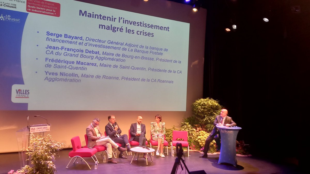 VillesdeFrance's tweet photo. #CongresVDF2023 table ronde "Maintenir l'investissement malgré les crises". Charges de centralité, assèchement de l'autofinancement, remontées des taux d'intérêt, et priorisation des investissements, seront au cœur des arbitrages budgétaires à venir
#villesdefrance #transitions https://t.co/J3Eyj3q9Km