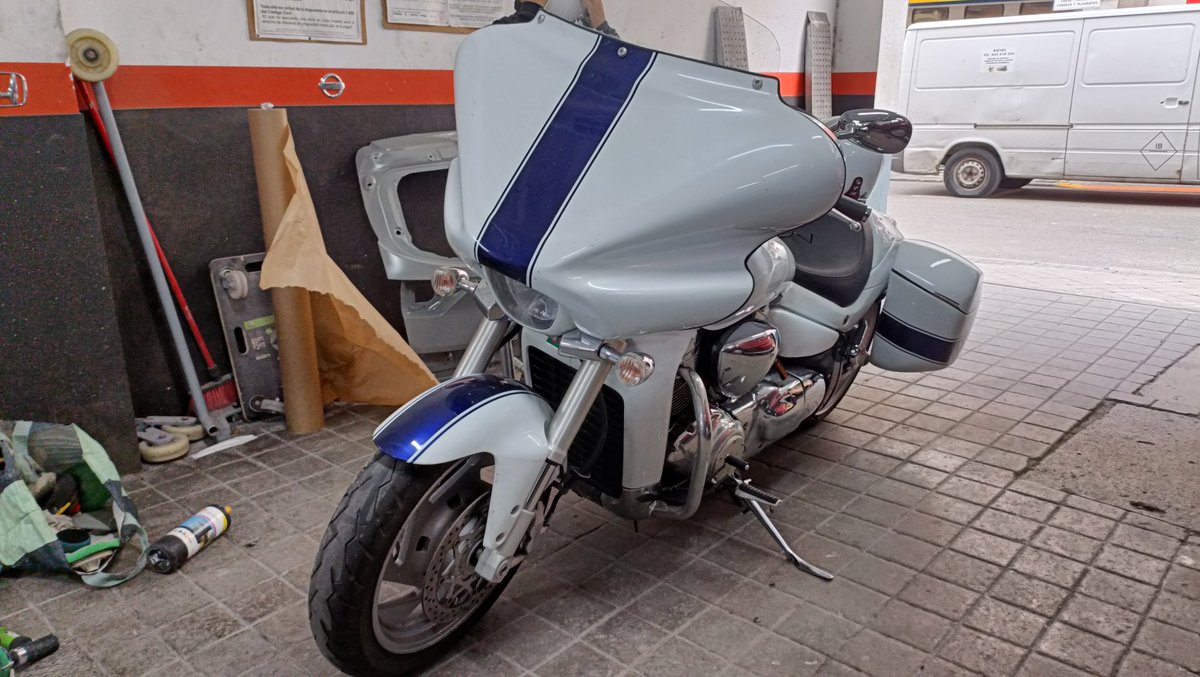 aiko_motor's tweet photo. Así salía del #taller la súper #suzuki #intruder tras la #pintura del batwing y bailes traseros ... ¡Como nueva! 👏🔥@SuzukiMotoES

#chapaypintura #suzukimotorcycle #suzukimotos #motos #restaurar #madrid #tallermotos #talleres #tallermecanico #mecanico #talleres #suzukilovers https://t.co/ksqF2czu3C