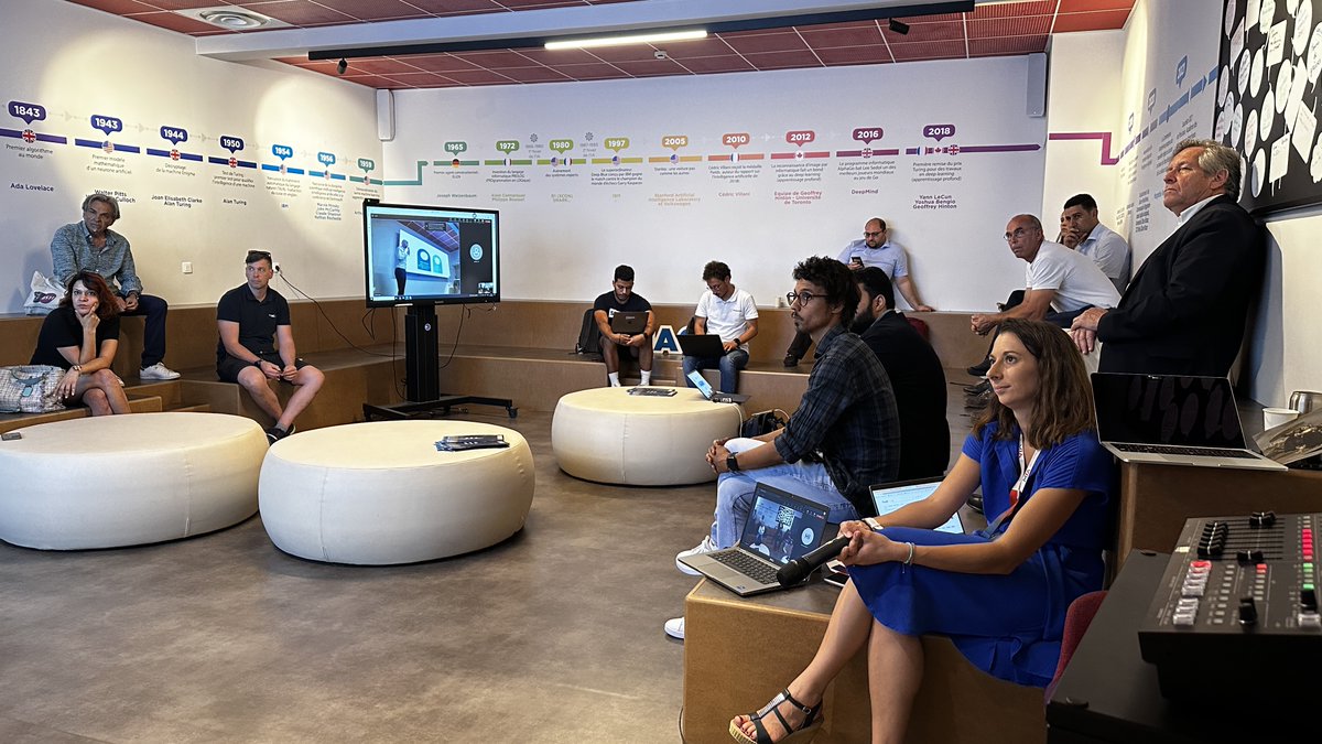 Maison_IA's tweet image. 🔴Lancement de la 2ème journée avec @NovationCity #AIFACTORY🤩

Au programme de la matinée👇
✔️Pitch start-ups #AIFACTORY
✔️Intervention de @IMREDD_uca
✔️Présentation @Cluster_IA @FerbachAlan
✔️Rencontre &amp;amp; échanges entre acteurs azuréens et startups tunisiennes