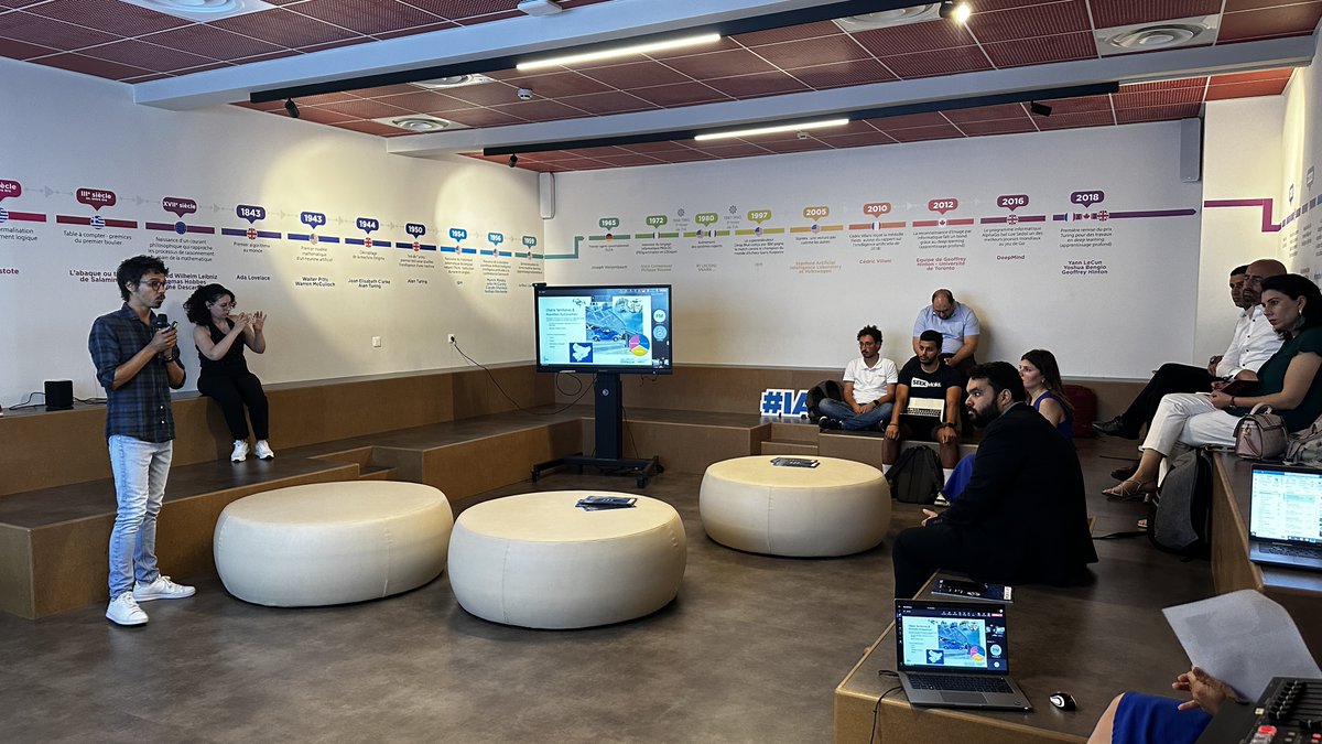 Maison_IA's tweet image. 🔴Lancement de la 2ème journée avec @NovationCity #AIFACTORY🤩

Au programme de la matinée👇
✔️Pitch start-ups #AIFACTORY
✔️Intervention de @IMREDD_uca
✔️Présentation @Cluster_IA @FerbachAlan
✔️Rencontre &amp;amp; échanges entre acteurs azuréens et startups tunisiennes
