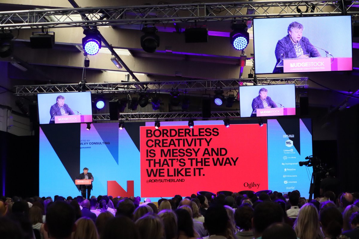 Nudgestock's tweet photo. 1st talk of Nudgestock 2023! @rorysutherland teaches us to embrace the mess by paying attention to the outliers. 

“It’s the outliers that tell the story. They’re useless for solving arguments but the outliers are really useful if you want to solve a problem.” https://t.co/eVd3jim9mf