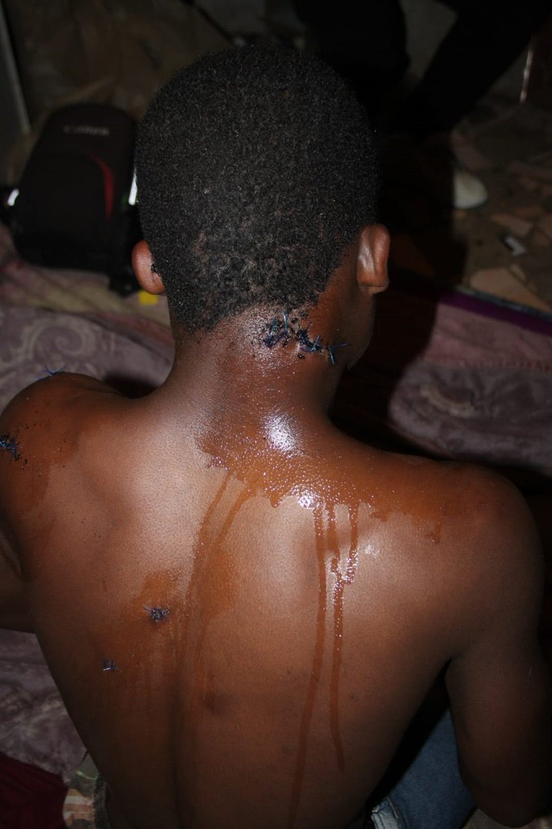 pawa_cuva's tweet photo. “Women in power” has always been a shitshow. Call me a misogynist but that’s the truth. Students are having a peaceful vigil and you call @GhPoliceService to brutalize these students. Get those failures out of our schools. Women empowerment no nie?
#VCMUSTGO https://t.co/KIyUSVnQNf