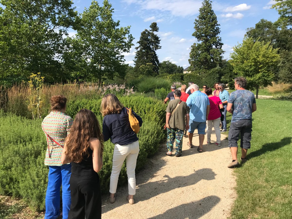 FonPoitiersUniv's tweet image. #VisitePrivée au cœur du Jardin du Deffend
🌸 La @FonPoitiersUniv a été ravie d&apos;accueillir les membres du Conseil d&apos;administration de la Caisse Locale de Poitiers Sud du @Credit_Agri_TP pour une visite guidée du Jardin Botanique de l&apos;@UnivPoitiers.