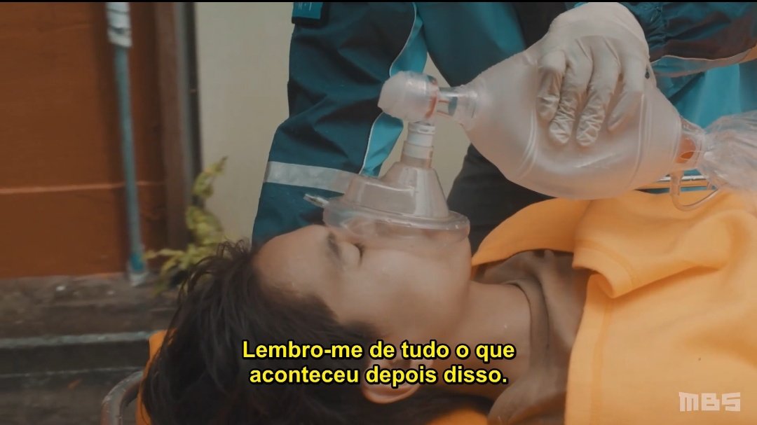 leandromartyns1's tweet photo. Nitidamente todos os traumas do Ren estão aqui e não são poucos:
O desmaio do Kazuma
O SAMU levando ele praticamente morto
A mãe dele rejeitando fortemente tudo
E esse velho, aaaa esse velho vai ser um problema #TokyoInAprilIsEP4 #TokyoInAprilIs #TokyoInAprilEP4 https://t.co/qbc0B2xVEo