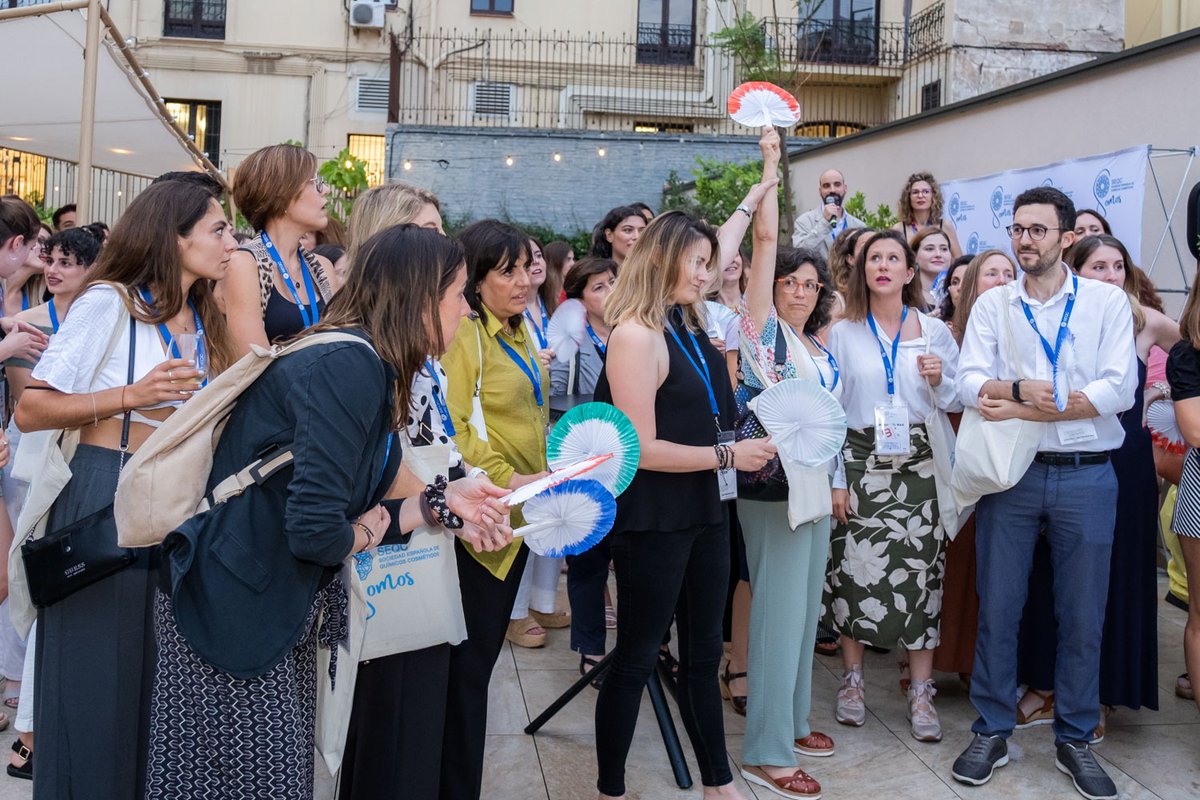 e_SEQC's tweet image. ¿Qué sucede cuando combinas la industria química y cosmética con una noche de diversión? ¡Consigues la fabulosa velada que tuvimos anoche en el cóctel Somos SEQC! 😄 ¡Gracias a todos los que se unieron y se divirtieron con nosotros! 🎉🥂 #SomosSEQC #CocktailNight #NetworkingFun