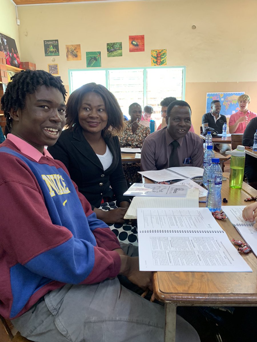 SPSPartnerships's tweet photo. Today, the #Pauls4All team are learning about #jollyphonics alongside @BOZambia Zambian teachers #SDGs #Zambia @StPaulsSchool @schoolstogether https://t.co/dSi1QS6s1e