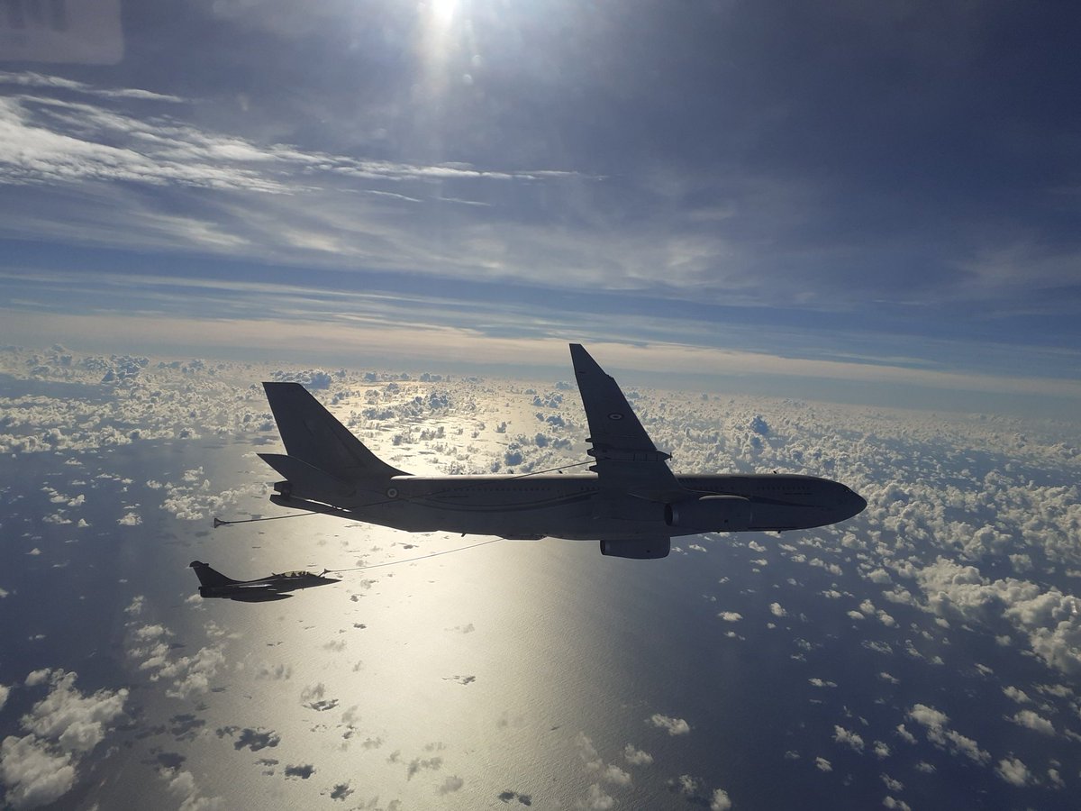 WorldWaw124's tweet photo. Mission de haute intensité avec les F35 et B52 aujourd'hui dans le Pacific, ravitaillé par nos MRTT 😎

#rafale #guam #pacific #pegase23 #pegase2023 #missionpegase23 #f35 #a330 #b52 #avgeek #avporn #aviation #aviationdaily #flight #airforce #frenchairforce https://t.co/UKcFersqvQ