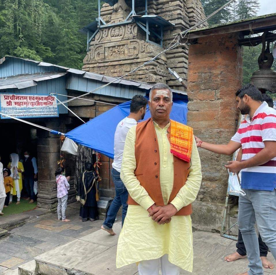 bjp_shahi's tweet photo. राष्ट्रीय स्वयंसेवक संघ के वरिष्ठ प्रचारक, क्षेत्र शारीरिक शिक्षण प्रमुख श्री नरेश जी भाई साहब को जन्मदिन की हार्दिक बधाई एवं शुभकामनाएँ!
माँ दुनागिरि बाबा जागेश्वर धाम जी से आपके उत्तम स्वास्थ्य एवम दीर्घायु जीवन की कामना करता हूँ। https://t.co/kqTYv6nUgF