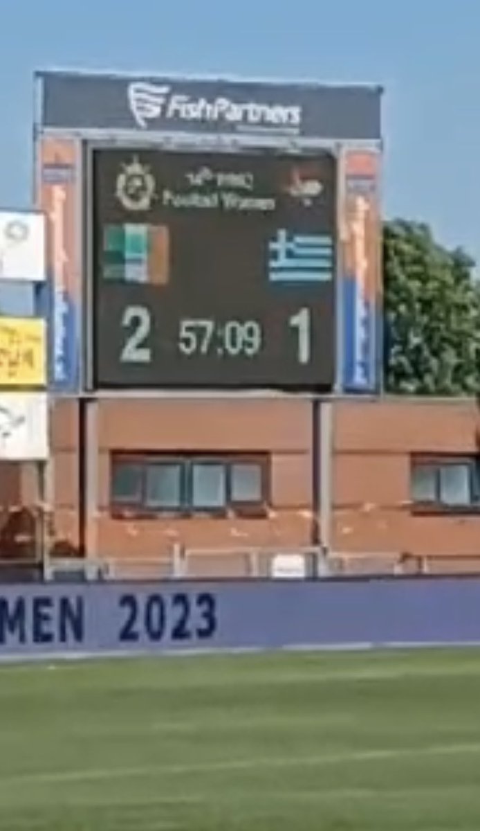 2-1 to Ireland within 15mins of the restart 🇮🇪 #COYGIG #BeMore