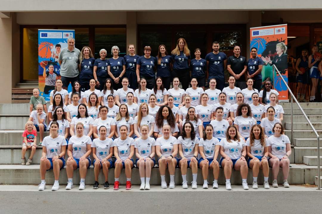 Arls69's tweet photo. @FIBAEuropean Women's Basketball Summit   Day2 - Classroom &amp; Coaching  @basketballscot @bballblaze https://t.co/h0XCJlulpI