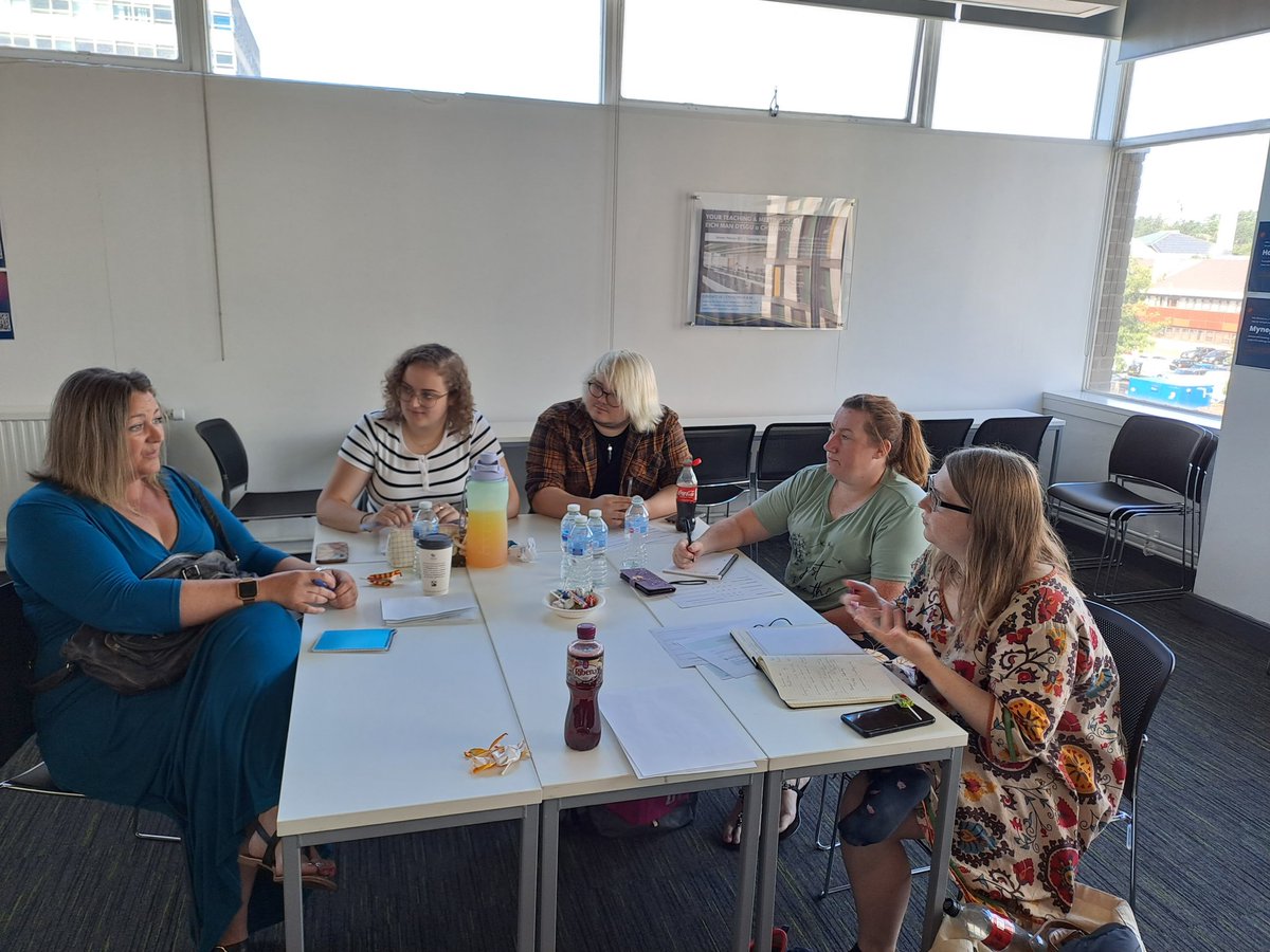 Simon James💙 tweet media