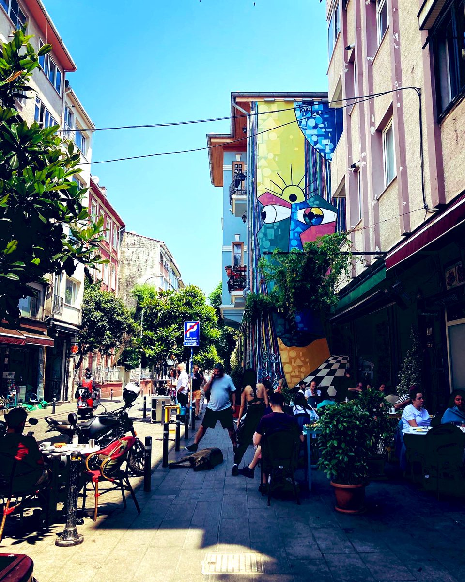 lyosapp's tweet photo. Kadikoy neighbourhood of Istanbul Turkey 🇹🇷 #kadikoy #istanbul #turkey #nomad #backpackingeurope #backpackingasia #travelphotography #liveyourownstory https://t.co/QjngvsgL4p