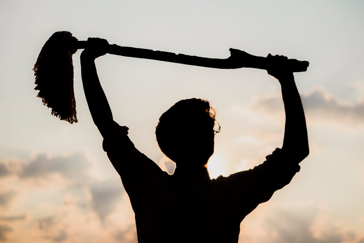 The Swab is armed and ready with his trusty... mop? How's a mop going to help?

BEAUTIFUL silhouette shot taking by none other than <a href="/AFoggyMoon/">Foggy Moon</a>  himself!

More like this to come, so keep yee peepers peeled...