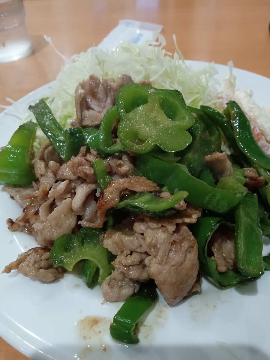 ssuawara's tweet photo. 今日の夕飯！草加　産業通りの名店　
せんいちやの豚肉ピーマン炒め定食！
#せんいちや https://t.co/aFsqYwpi6H