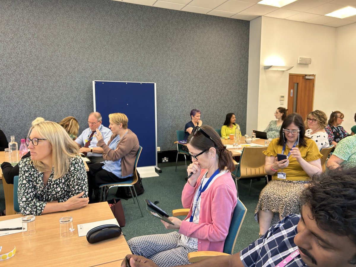 karenafford's tweet image. Exciting times for us ⁦@UniofHerts⁩ new programme design #districtnursing #communitychildrensnurses #generalpracticenurses ⁦@nmcnews⁩ #rcn #nursingcareers #RN ⁦@TheQNI⁩