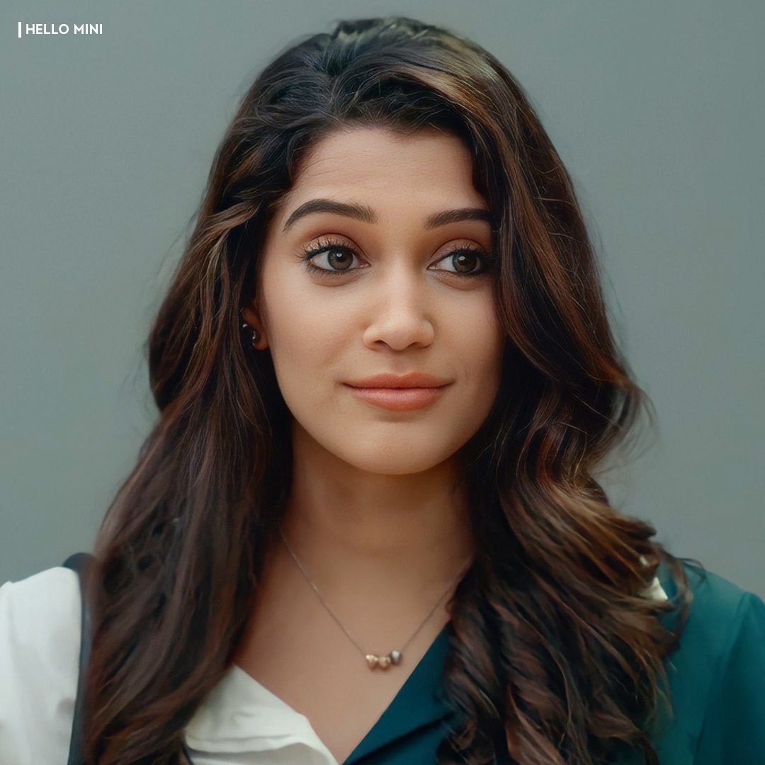 MXPlayer's tweet image. Ladies and gentlemen, herrrr &amp;gt;&amp;gt;&amp;gt;&amp;gt;&amp;gt;&amp;gt;&amp;gt; 

#MXPlayer #HelloMini