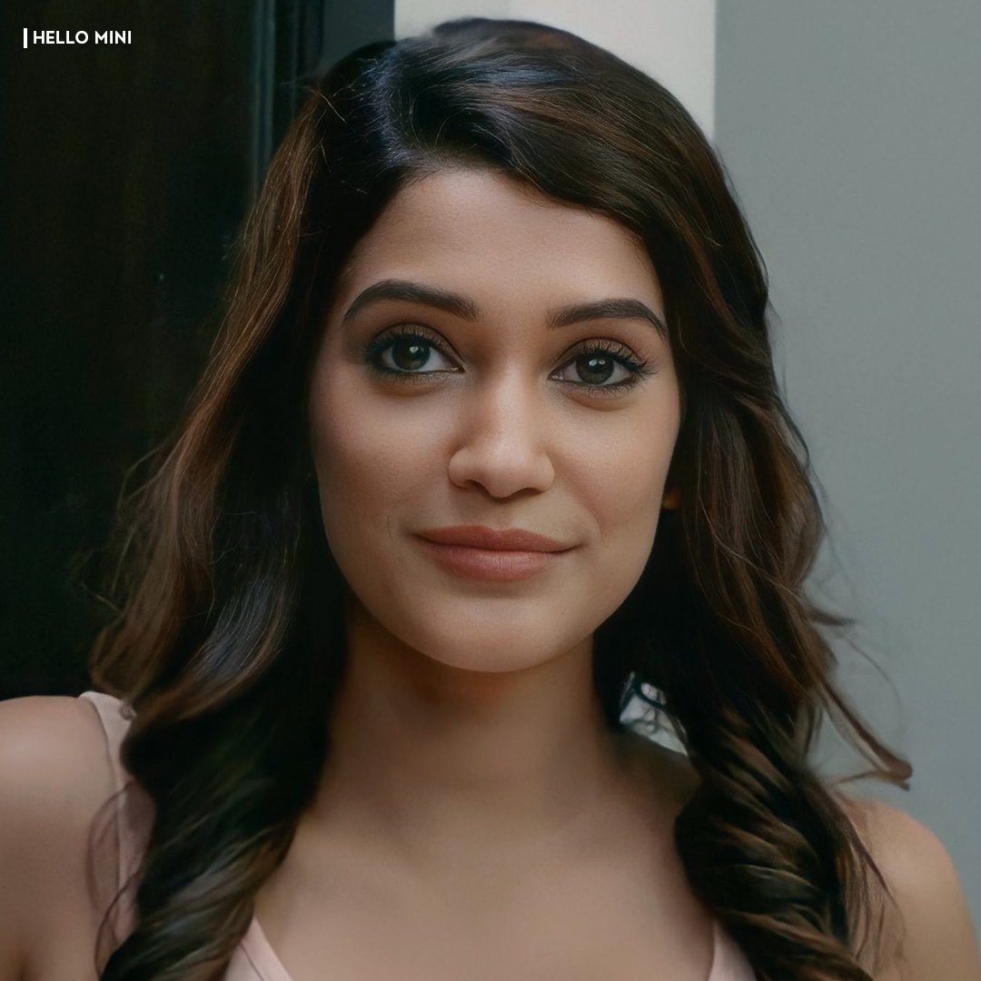 MXPlayer's tweet image. Ladies and gentlemen, herrrr &amp;gt;&amp;gt;&amp;gt;&amp;gt;&amp;gt;&amp;gt;&amp;gt; 

#MXPlayer #HelloMini