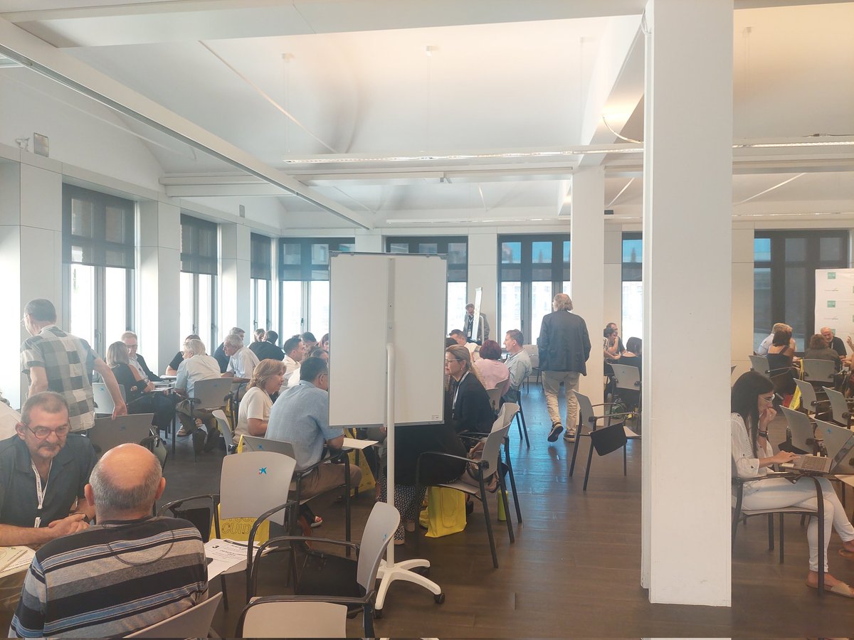 fundacio_pimec's tweet photo. La dinamització segueix en marxa!
Per aprendre tot el que és necessari per emprendre

#emprendremes45 #talentsenior https://t.co/UpmOo9Fmb4