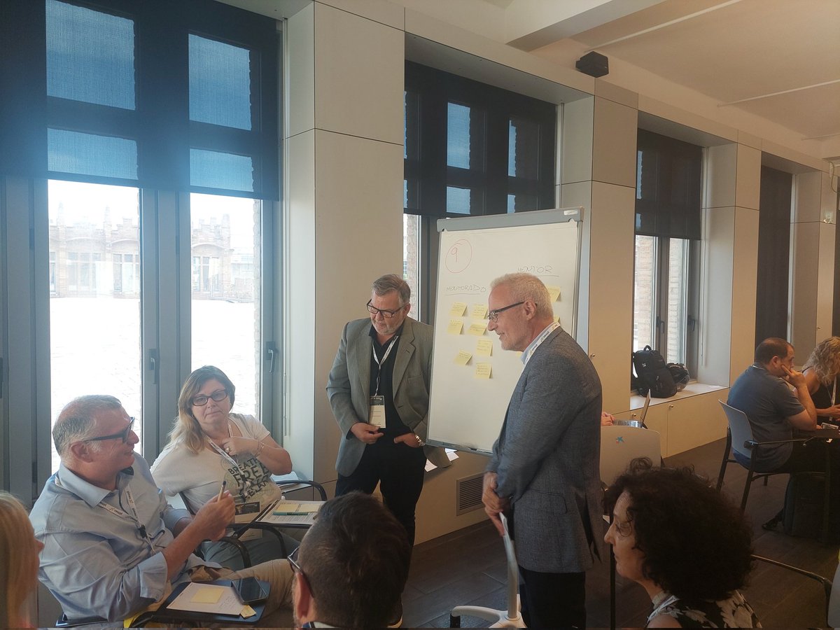fundacio_pimec's tweet photo. La dinamització segueix en marxa!
Per aprendre tot el que és necessari per emprendre

#emprendremes45 #talentsenior https://t.co/UpmOo9Fmb4