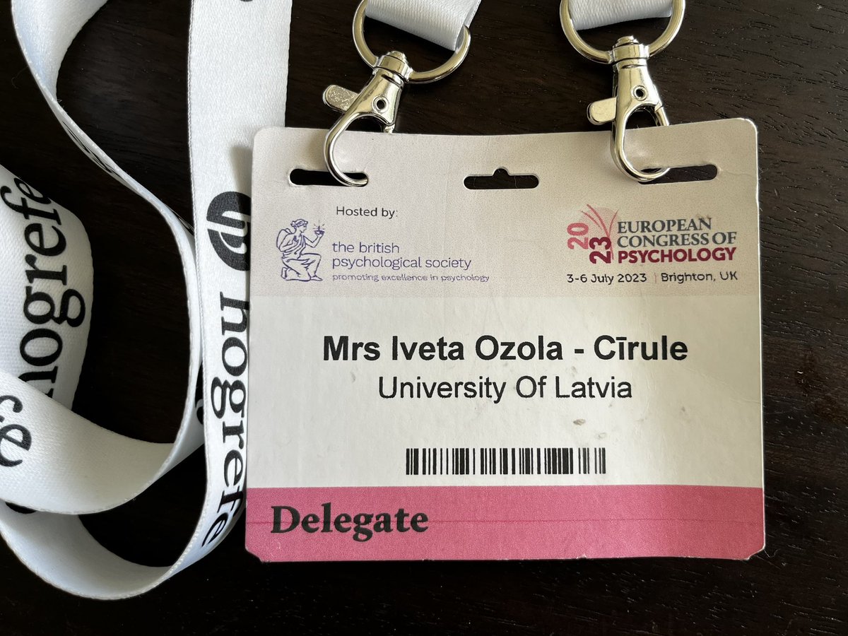 IvetaOzola's tweet photo. Ar lieliskajām doktorantūras kursabiedrenēm un foršo prof.@austers šonedēļu pavadījām psihologu konferencē Braitonā. 2 pavisam īsi, bet svarīgi secinājumi: https://t.co/Ag10XwVuQq