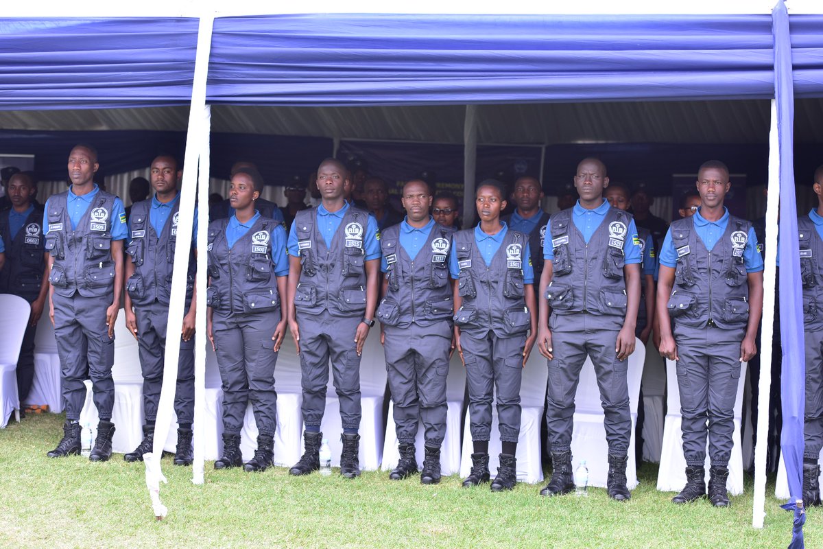 RIB_Rw's tweet photo. #HappeningNow: 

Hon. Minister @Rwanda_Justice @eugirashebuja1 and Secretary General of RIB @JRuhunga are here at the National Police College (NPC) in @MusanzeDistrict , to officiate the graduation ceremony of Basic Criminal Investigation Course intake 6. https://t.co/Em10eaLwUi