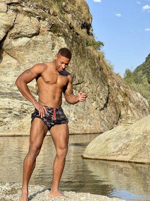 I hope #Twitter will show you these amazing rocks https://t.co/r7V9JNgtQu<a href="/tag/twitter"class="tags">#Twitter</a>