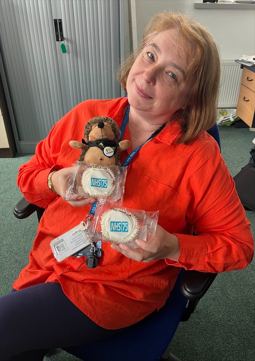 ELHTresearch's tweet photo. Our Cancer #ResearchNurse team took the chance to #RaiseACuppa for #NHS75 this week with some lovely cupcakes from @ELHT_NHS. #BePartOfReseach @FarzanaMasters @Mstephens26189 https://t.co/Rmb2WmBqt5