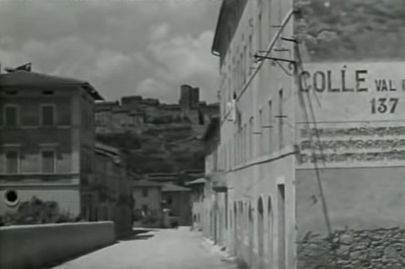 Il 7 luglio 1944 le truppe alleate, con il fondamentale sostegno dei nostri partigiani, entrano a Colle di Val d'Elsa e la città viene liberata dal terribile giogo nazista e fascista.

VIVA COLLE LIBERATA