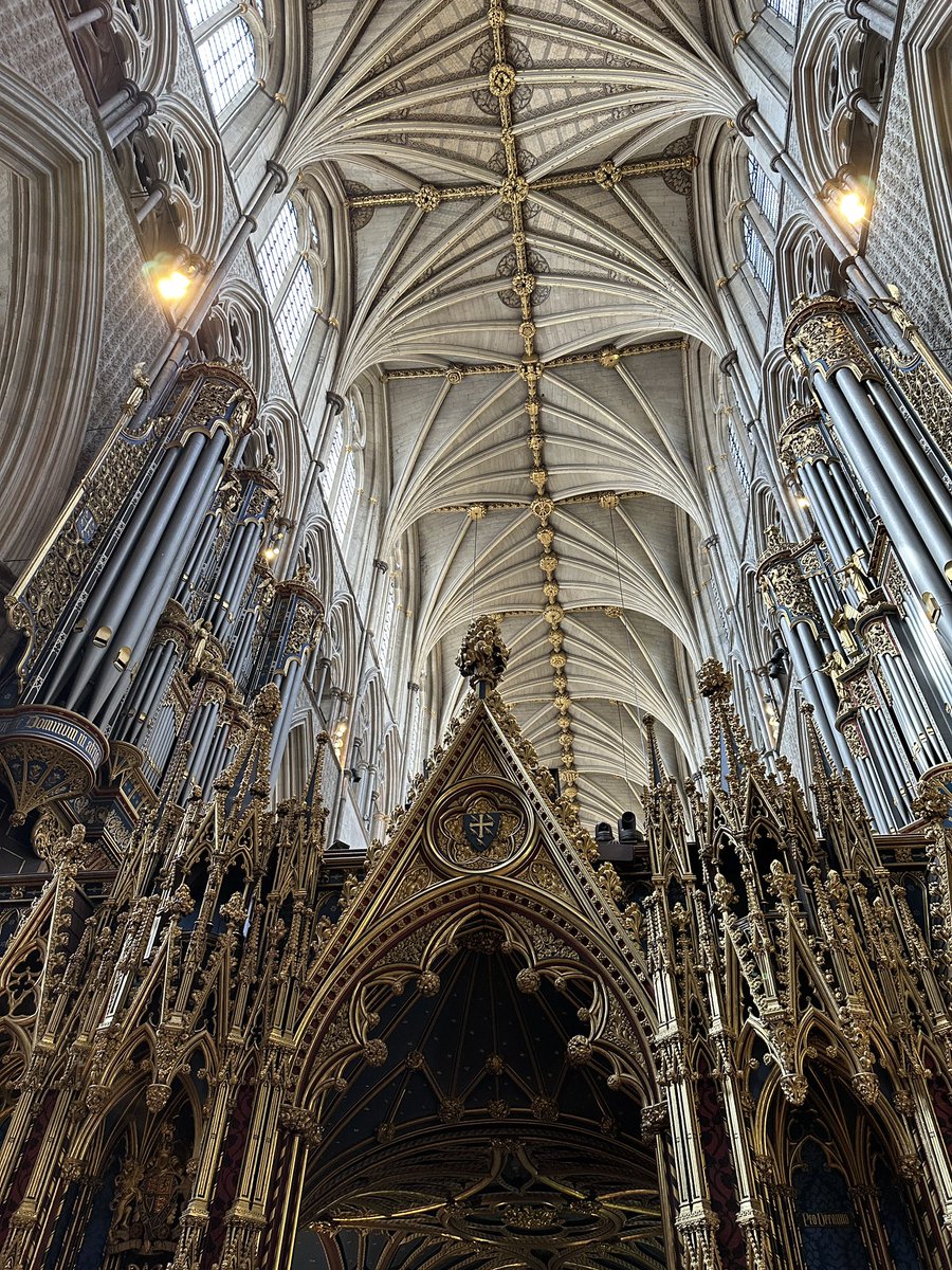 __fbegum's tweet photo. Honoured to be 1 of the 5 people from my trust to be invited to the NHS 75th anniversary service held at Westminister Abbey. Celebrating with 1,500 NHS staff from accross the country was a lovely experience and I am grateful to be a part of such an amazing organisation
#NHS75 💙 https://t.co/8kAWMLOkWw