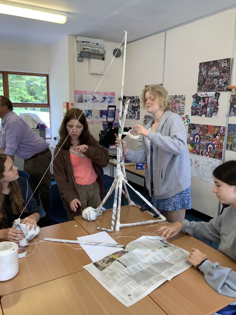 RHSBTechnology's tweet photo. Year 10 students engaging in a design challenge with critical thinking as an introduction to 6th form #WomenInSTEM #technology @RoyalHighBath https://t.co/SDuBR52PqA
