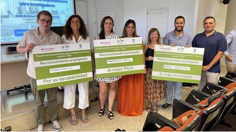 CienciasUAM's tweet photo. 🏆🏆🏆Se otorgan los Premios del Programa de Emprendimiento para  Investigadores de UAM Emprende a tres equipos de la Facultad de Ciencias

✅Premio al Proyecto Más Innovador
✅Premio al Proyecto Más Escalable
✅Premio al Mejor Pitch

¡Enhorabuena! 👏👏👏 https://t.co/53omUHuP7M