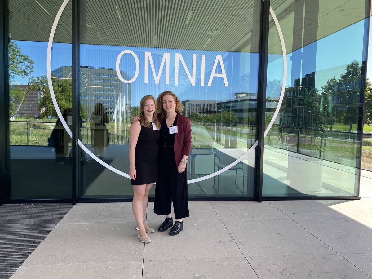 Our team members <a href="/LifeLovingLydia/">LydiaExplains🌎💡</a>  (in person) and <a href="/thallerannina/">Annina Thaller</a> (online)  both presented some of our initial findings today at the <a href="/SCPConference23/">SCORAI-ERSCP-WUR Conference on SCP 2023</a>, and finally meeting our norwegian partner <a href="/JSchrage12/">Jesse Schrage</a> for the first time in person 🚂