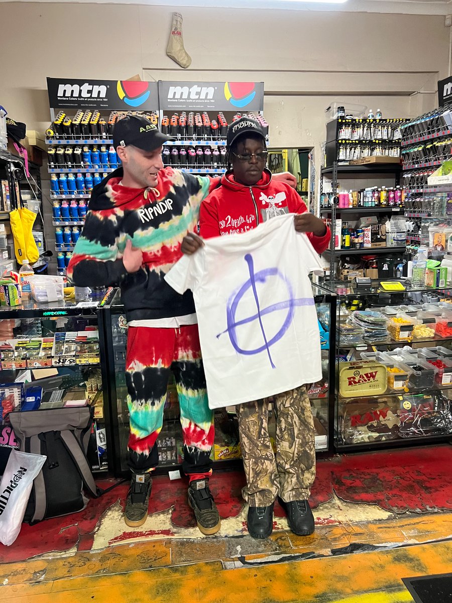 Coolin 😎  <a href="/nopictures_co/">No Pictures.co</a>