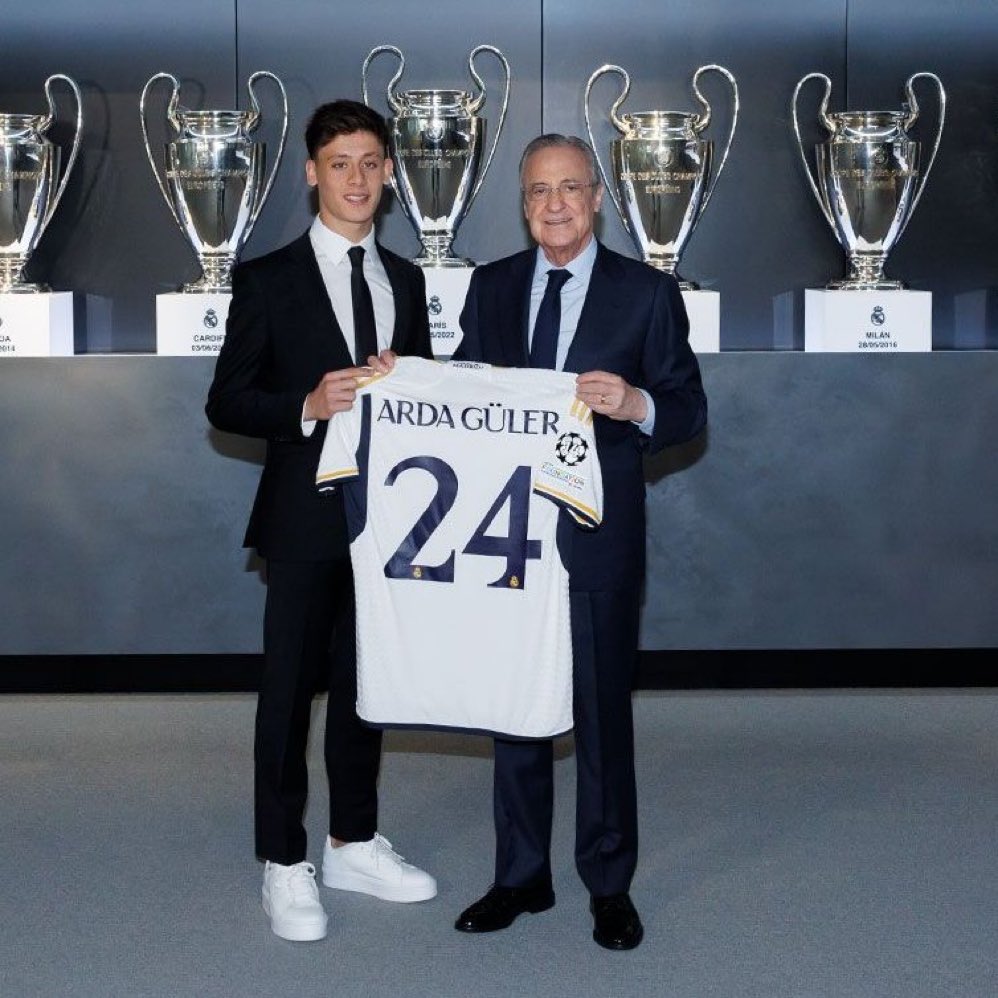 FabrizioRomano's tweet photo. Arda Güler, unveiled as new Real Madrid number 24 today. ⚪️2️⃣4️⃣🇹🇷 https://t.co/OEHzM5wywc