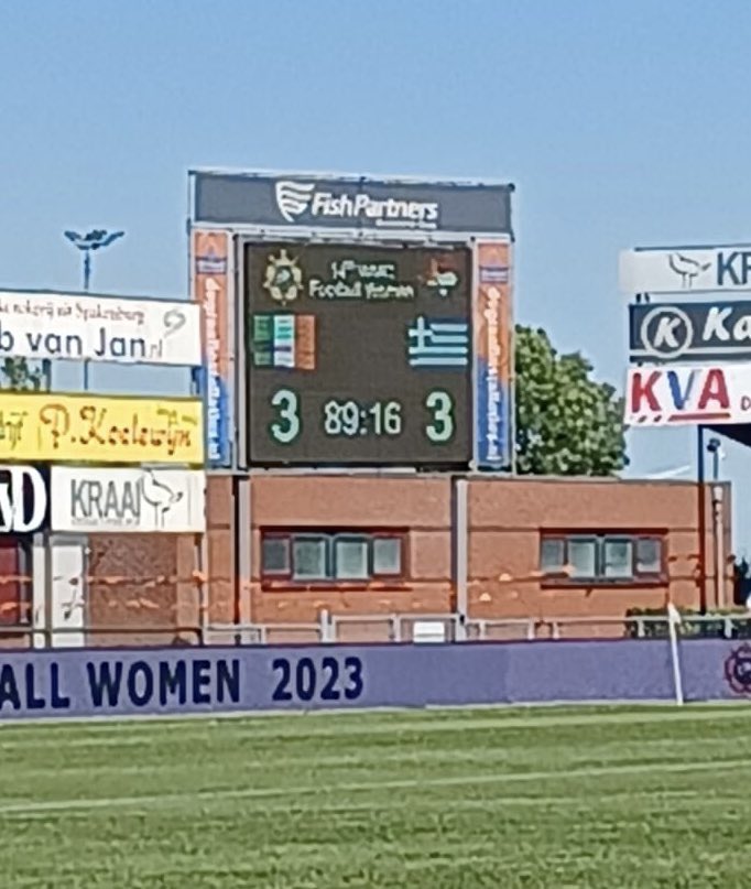 A nail biting finish to the game as Greece score again #BeMore #COYGIG