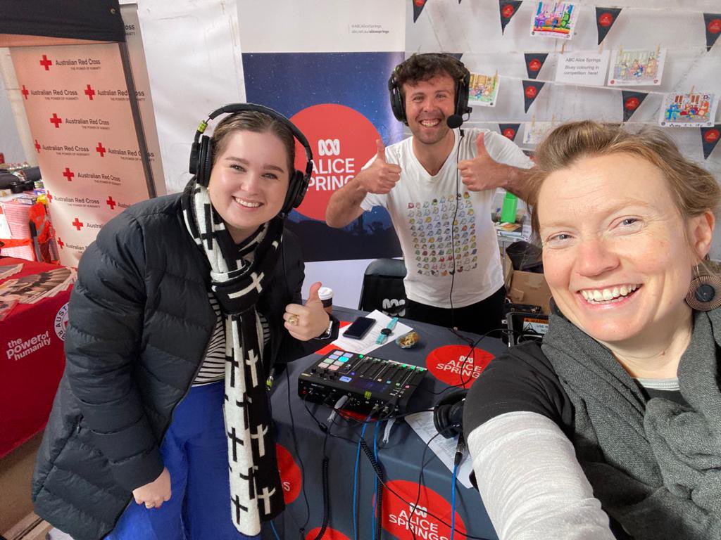larastimpson's tweet image. Who doesn’t love the Alice Springs show?! A fab morning spent as part of the brekkie show team for our live broadcast. We’ll be there across the weekend, so if you’re local - come say g’day!!