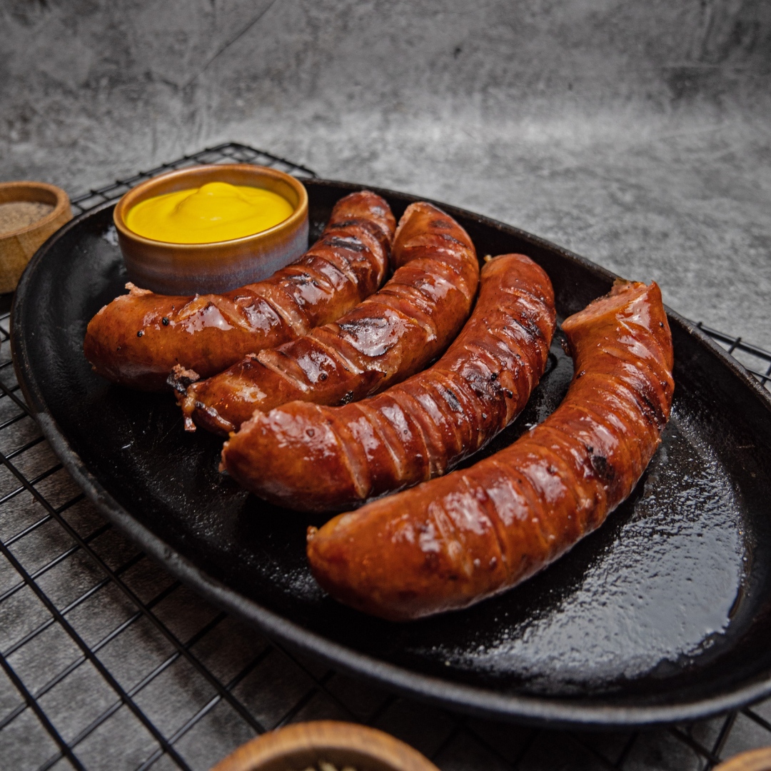 🤠 Saddle up and get ready for a wild culinary ride. Our Texas Smoked Sausages are smokin' hot, juicy, and packed with that authentic Lone Star State goodness! 🤤🌟